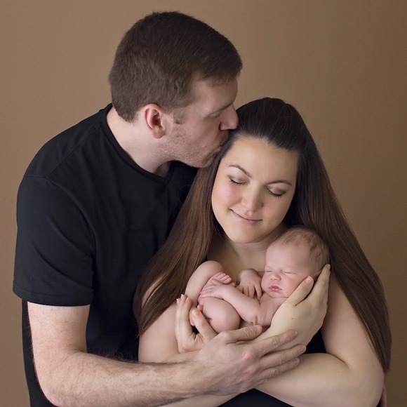 Meet your Posher, Jennifer - Picture 1 of 1